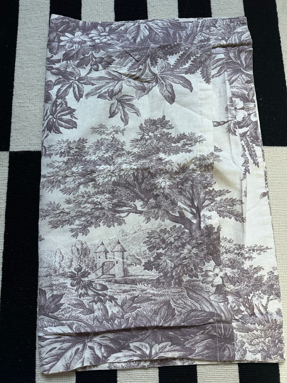 Pottery Barn purple Matine ShamToile Floral Linen French Country Standard